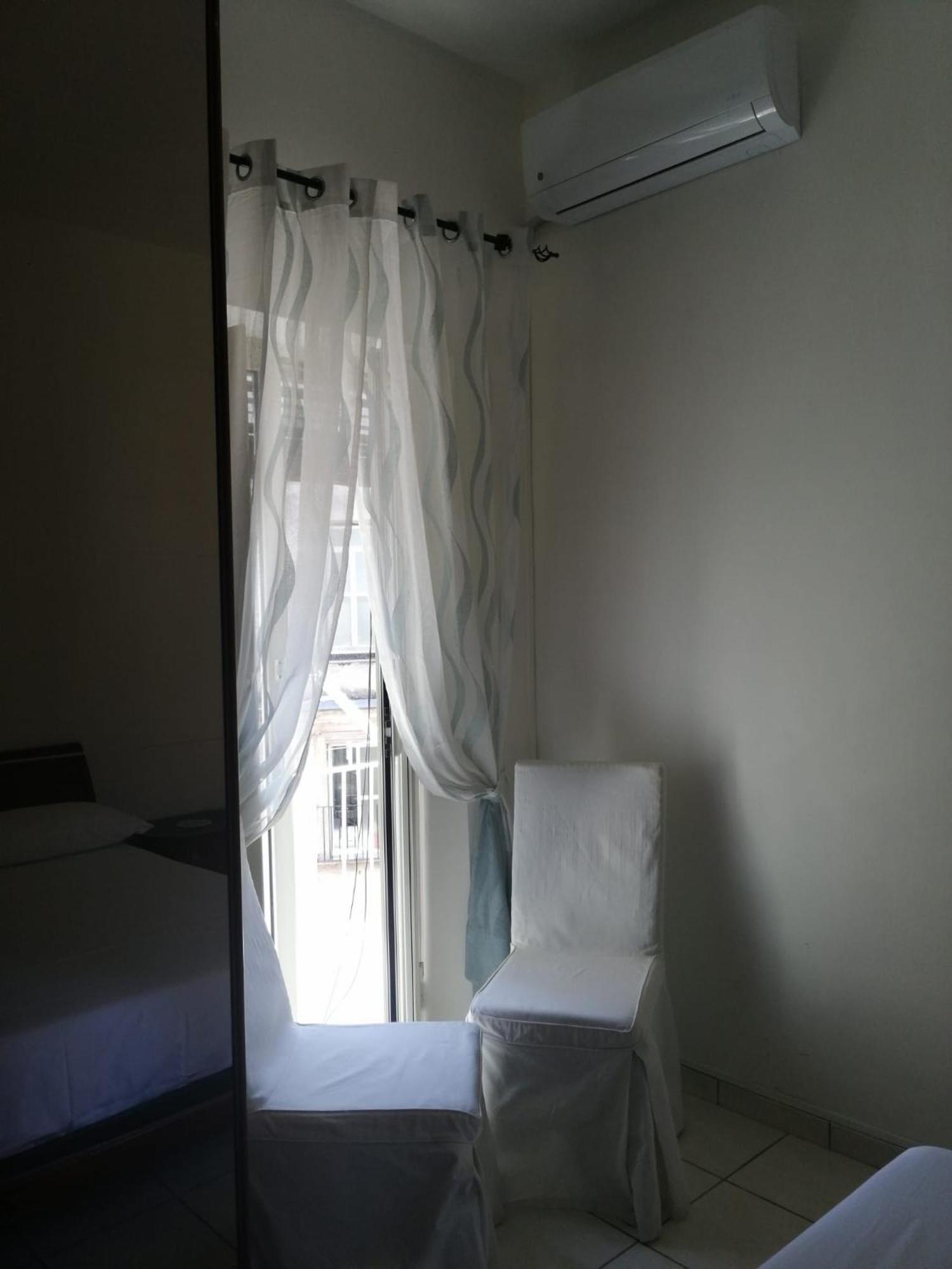 Accomodation Little Smile Napoli Exterior foto